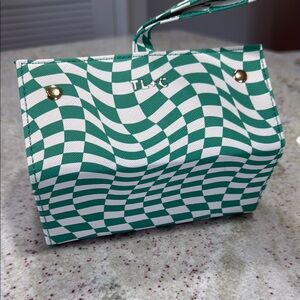 Green and White Checkered Jewelry Organizer
